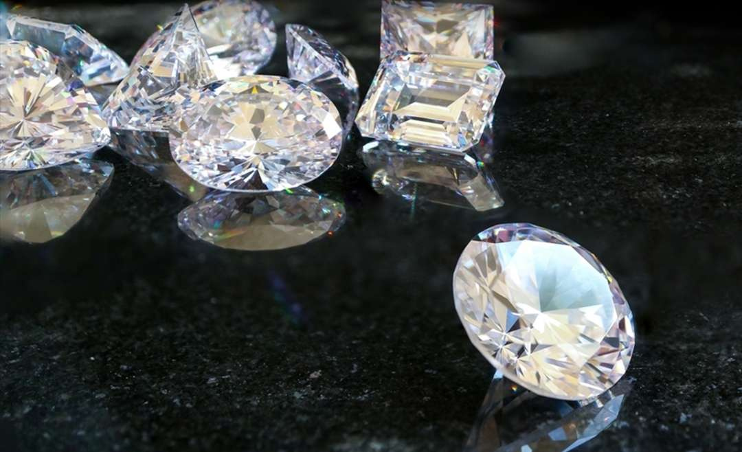 ความระยิบระยับอันน่าหลงใหลของ LAB GROWN DIAMOND